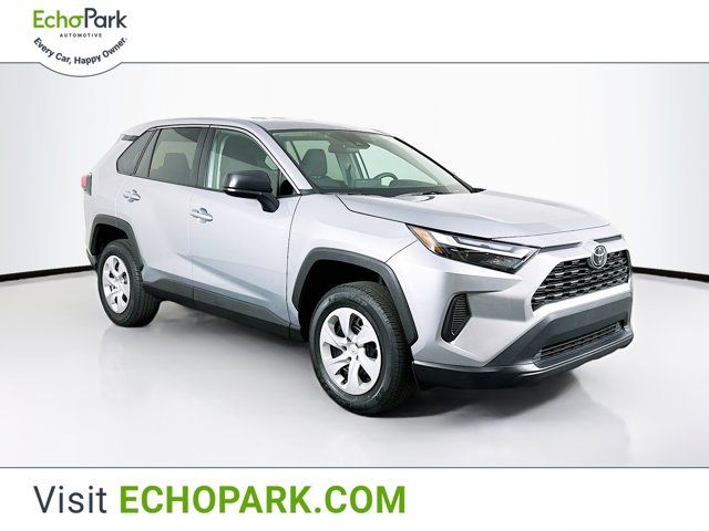 2024 Toyota RAV4 LE