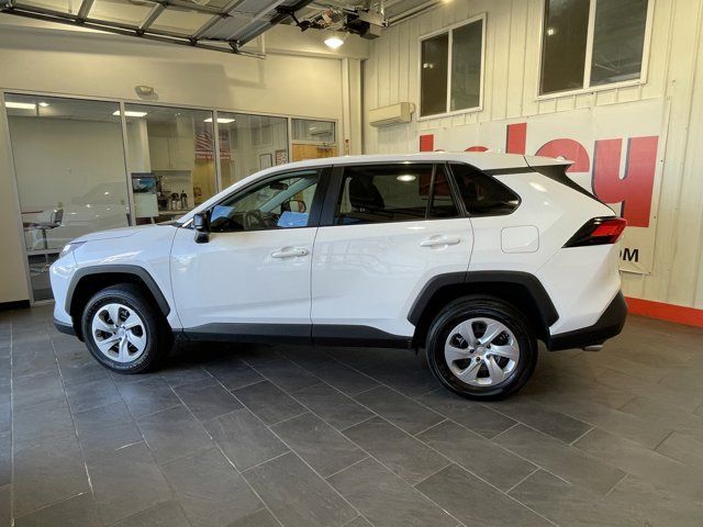 2024 Toyota RAV4 LE