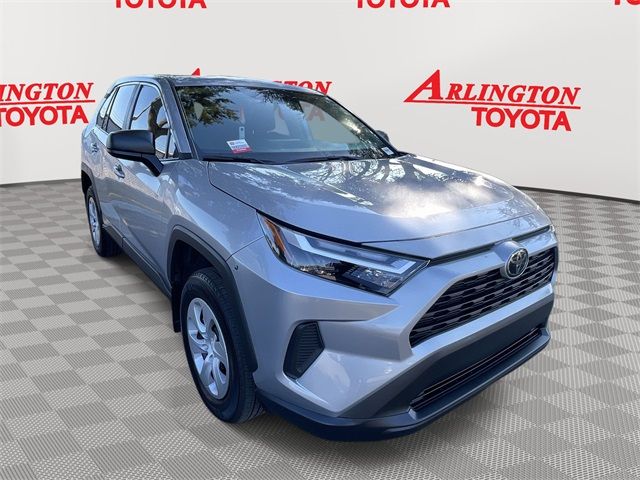 2024 Toyota RAV4 LE