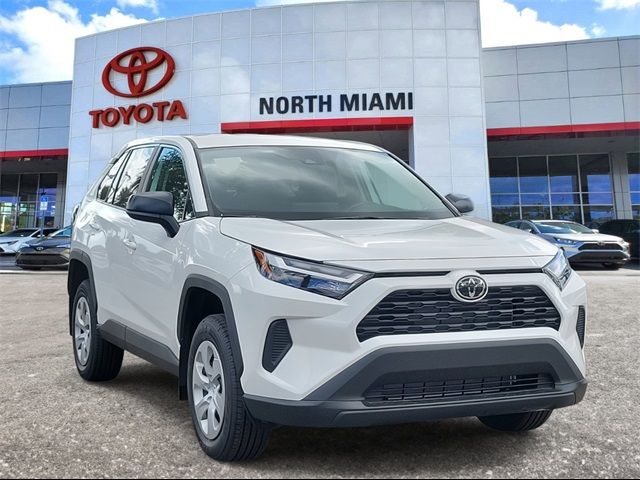 2024 Toyota RAV4 LE