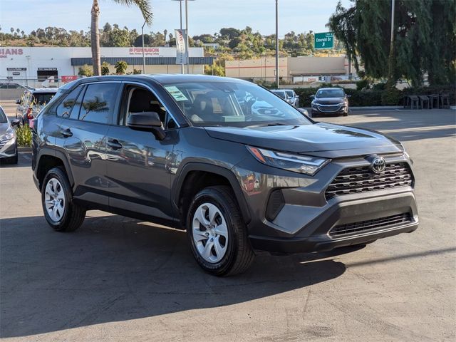 2024 Toyota RAV4 LE