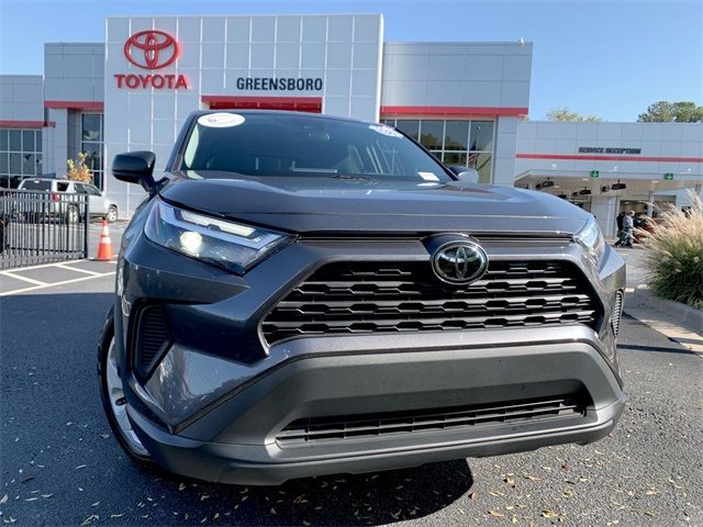 2024 Toyota RAV4 LE