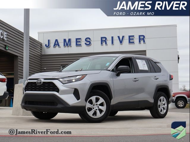 2024 Toyota RAV4 LE