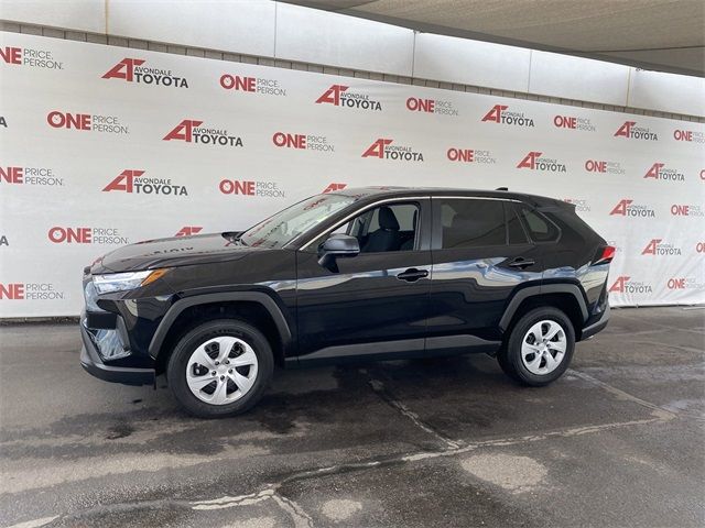 2024 Toyota RAV4 LE