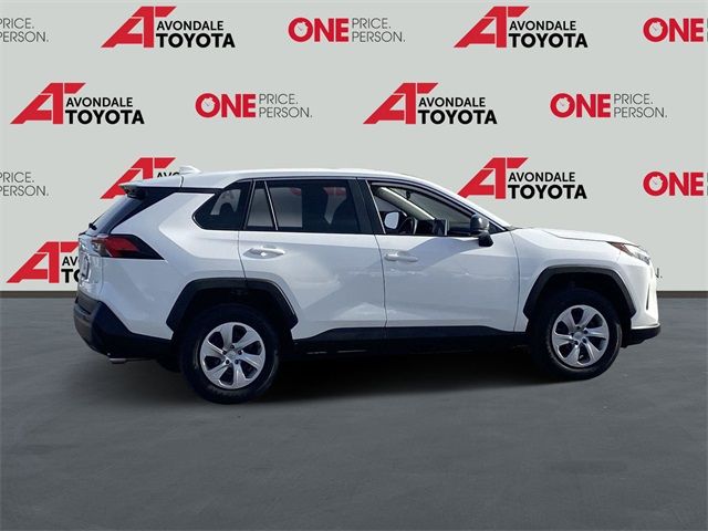 2024 Toyota RAV4 LE