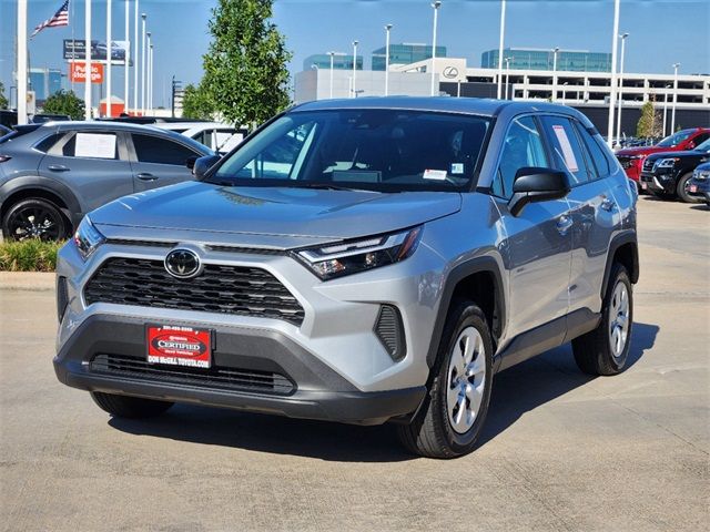 2024 Toyota RAV4 LE