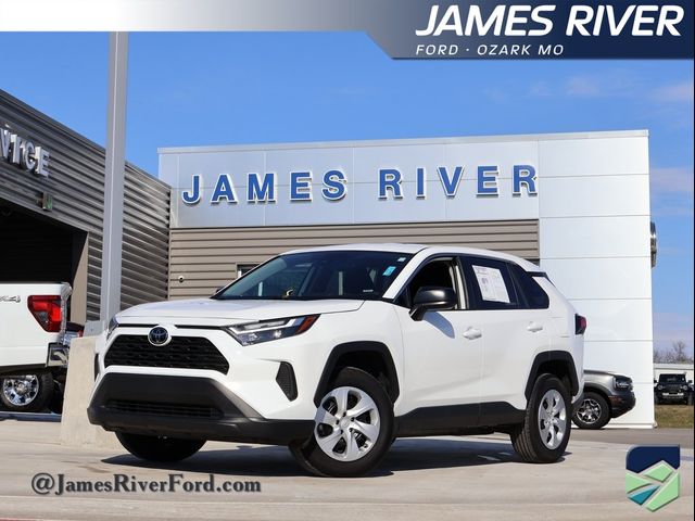 2024 Toyota RAV4 LE