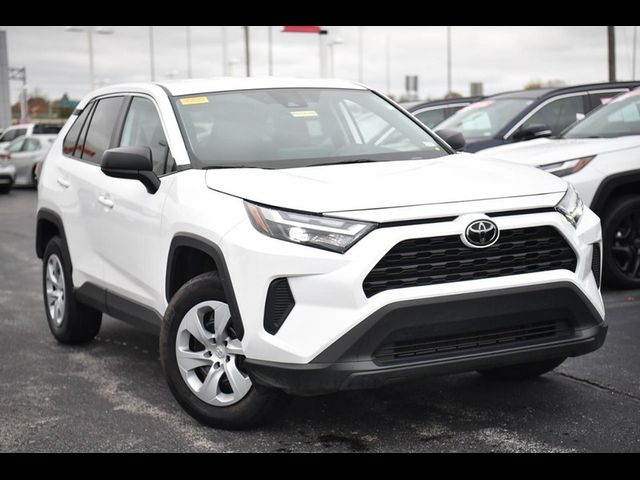 2024 Toyota RAV4 LE