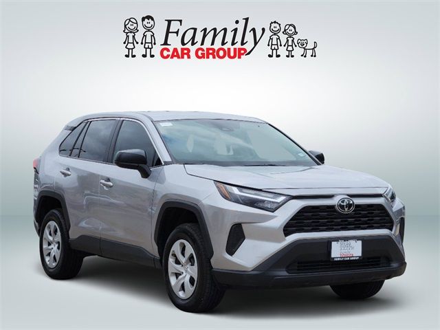 2024 Toyota RAV4 LE