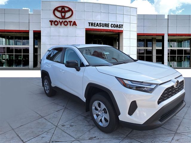 2024 Toyota RAV4 LE