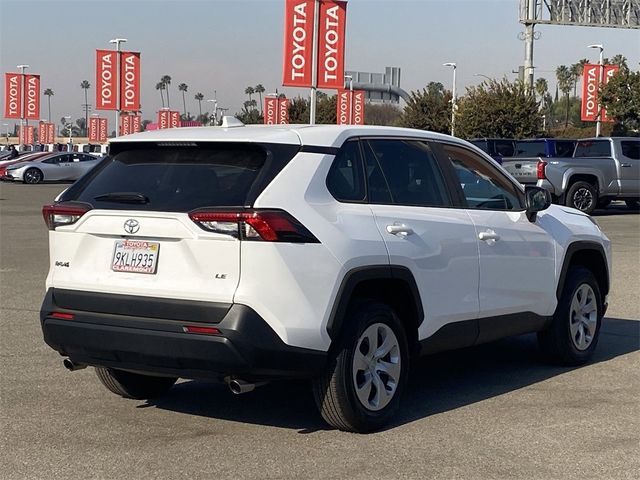 2024 Toyota RAV4 LE