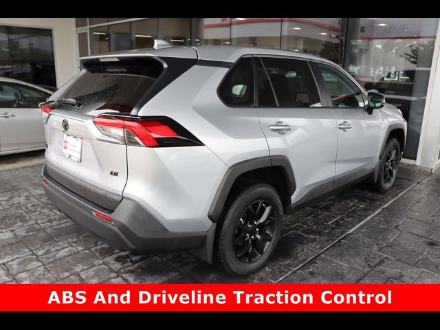 2024 Toyota RAV4 LE