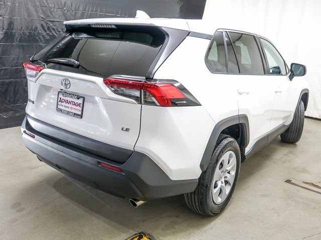 2024 Toyota RAV4 LE