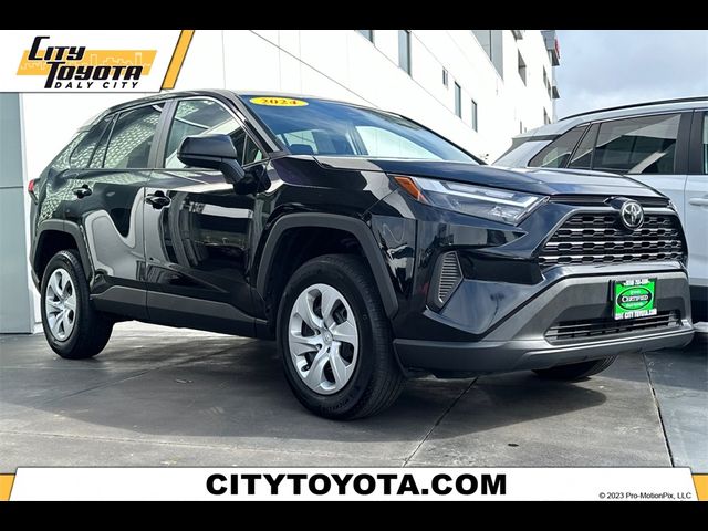 2024 Toyota RAV4 LE