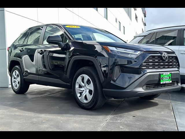 2024 Toyota RAV4 LE