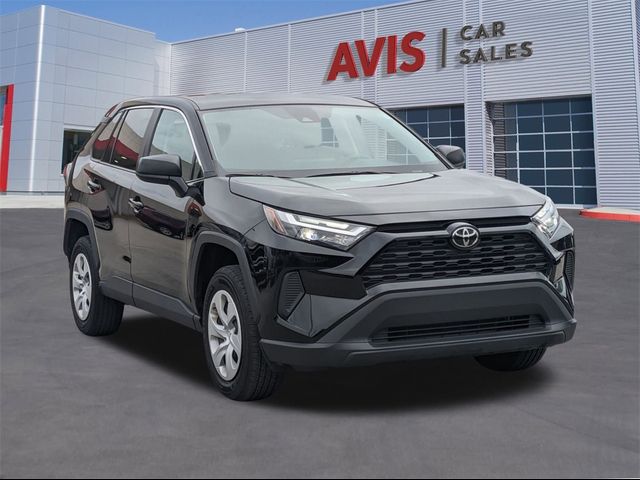 2024 Toyota RAV4 LE