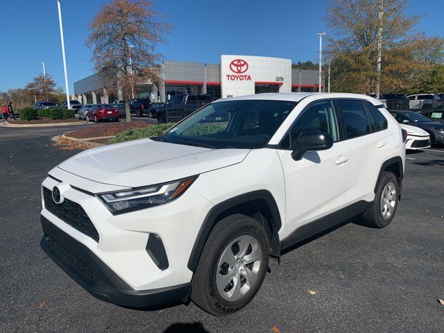 2024 Toyota RAV4 LE