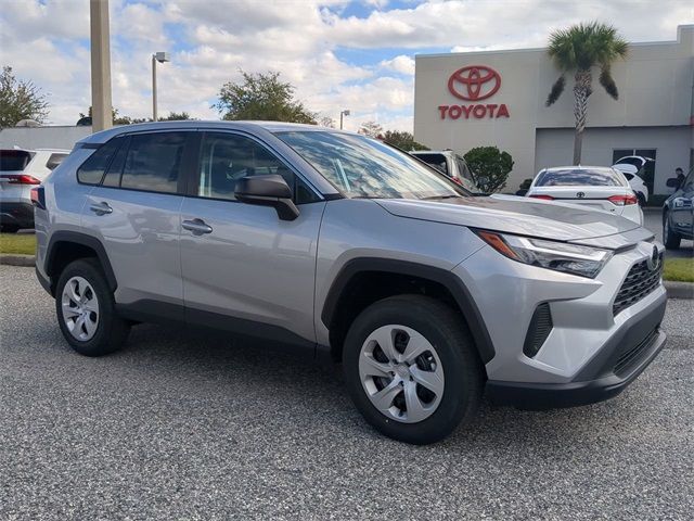 2024 Toyota RAV4 LE