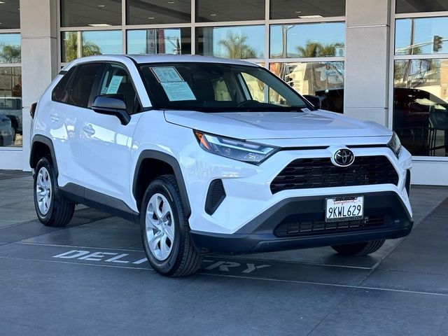 2024 Toyota RAV4 LE