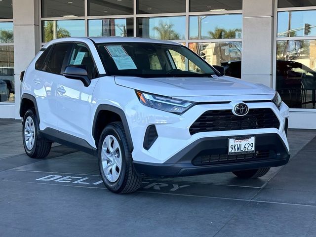 2024 Toyota RAV4 LE