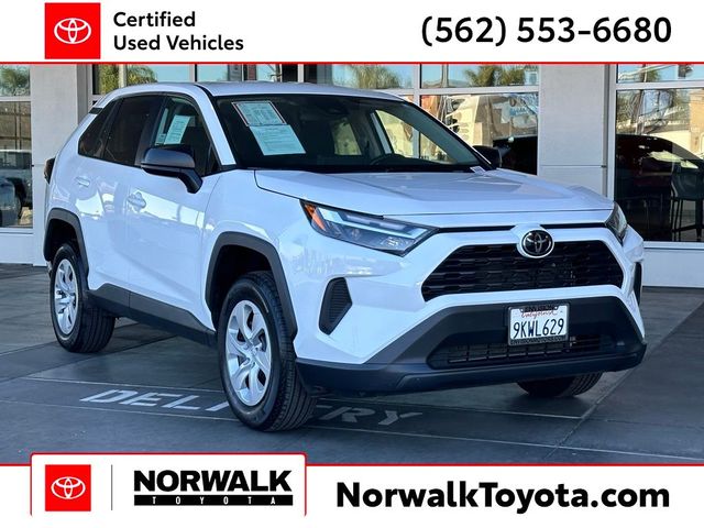 2024 Toyota RAV4 LE