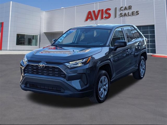 2024 Toyota RAV4 LE