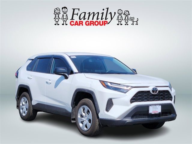 2024 Toyota RAV4 LE