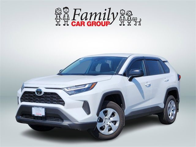 2024 Toyota RAV4 LE