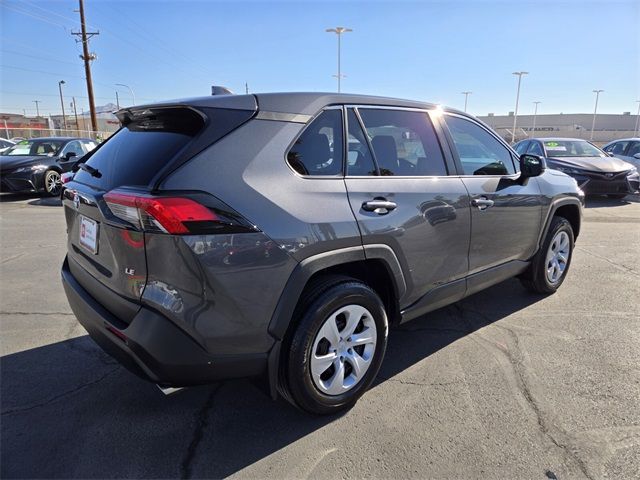 2024 Toyota RAV4 LE