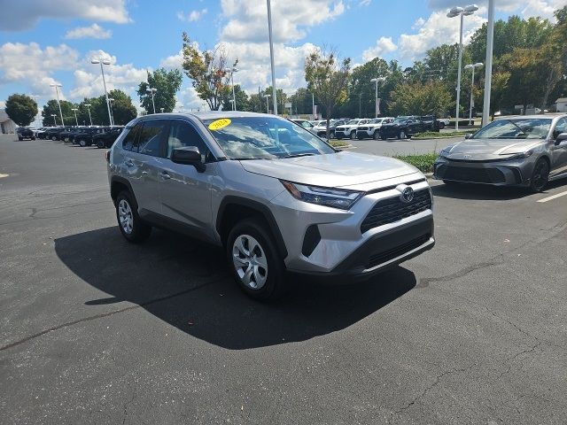 2024 Toyota RAV4 LE