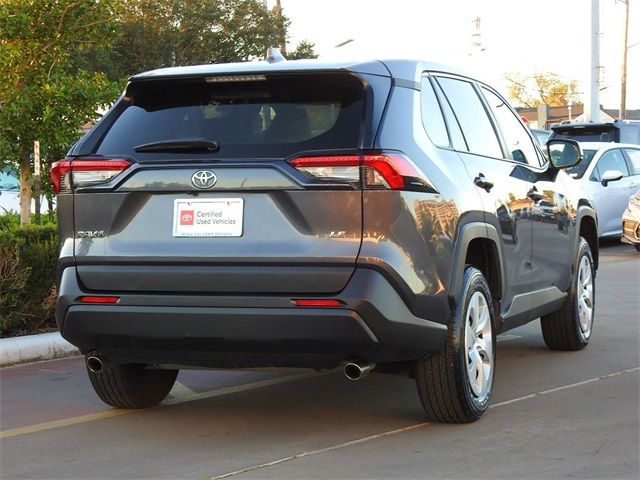 2024 Toyota RAV4 LE