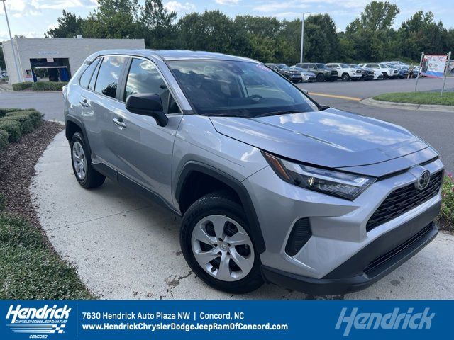 2024 Toyota RAV4 LE