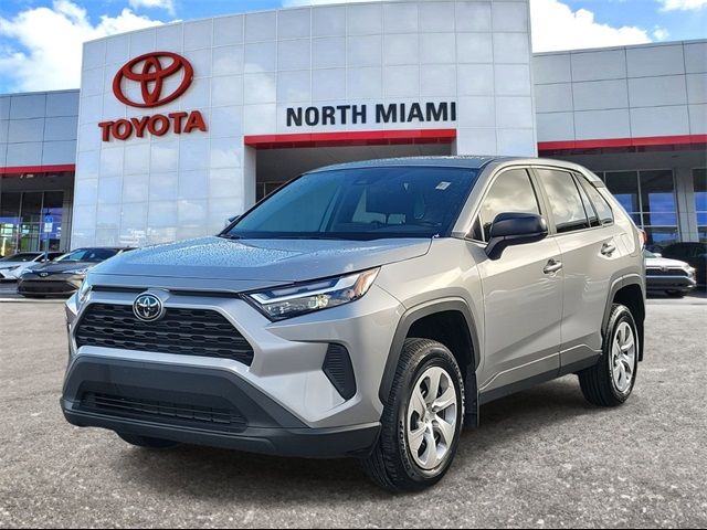 2024 Toyota RAV4 LE