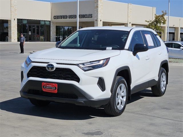 2024 Toyota RAV4 LE