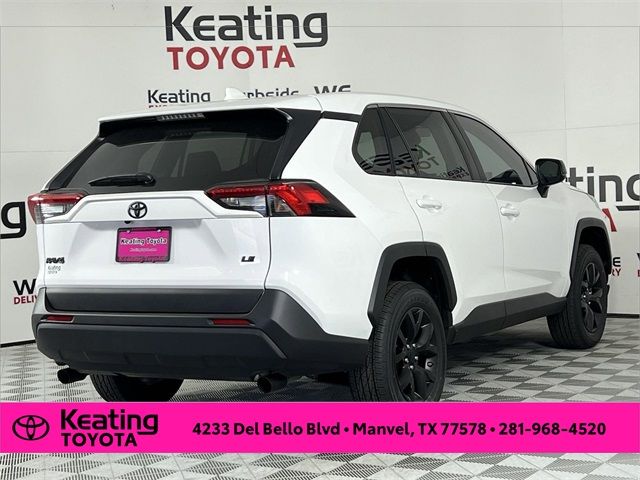 2024 Toyota RAV4 LE