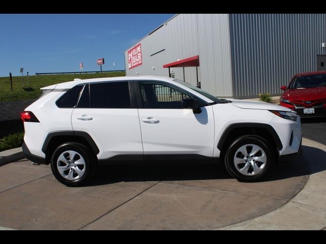 2024 Toyota RAV4 LE