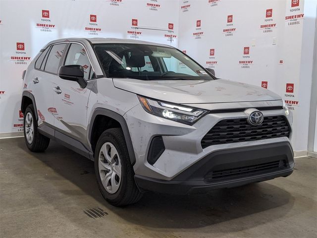 2024 Toyota RAV4 LE