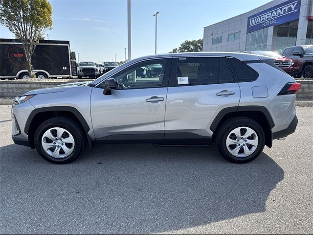 2024 Toyota RAV4 LE