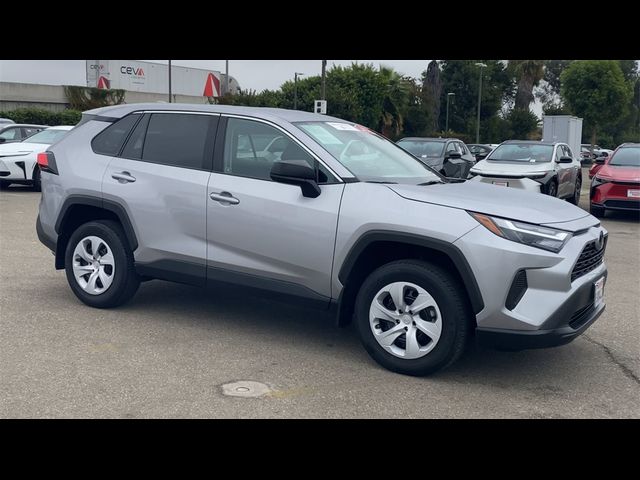 2024 Toyota RAV4 LE