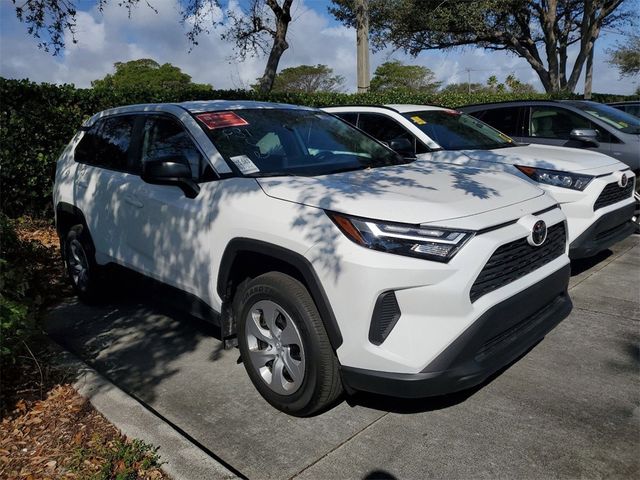 2024 Toyota RAV4 LE