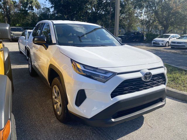 2024 Toyota RAV4 LE