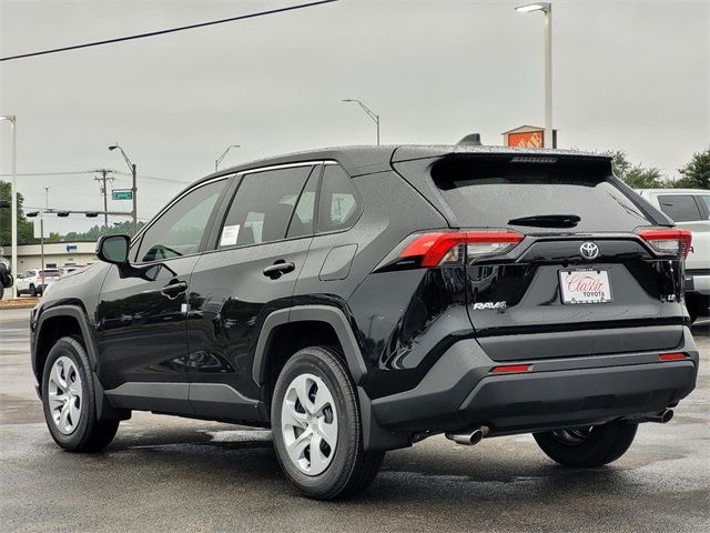 2024 Toyota RAV4 LE