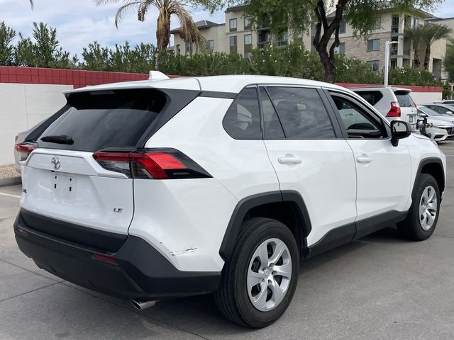 2024 Toyota RAV4 LE