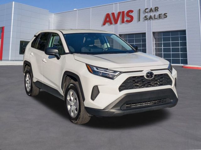 2024 Toyota RAV4 LE