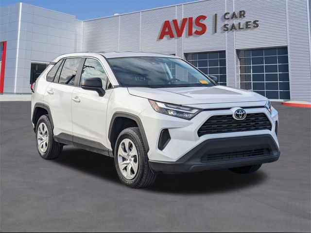 2024 Toyota RAV4 LE