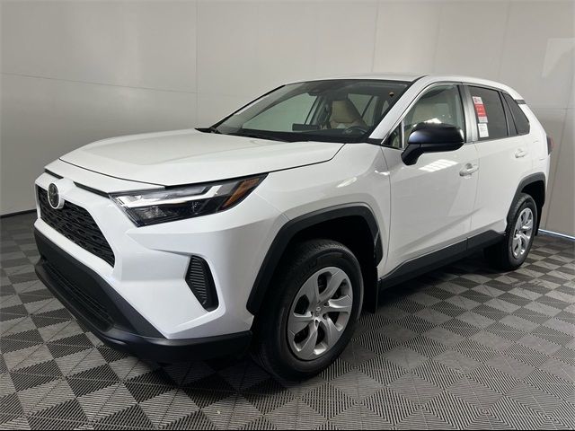 2024 Toyota RAV4 LE