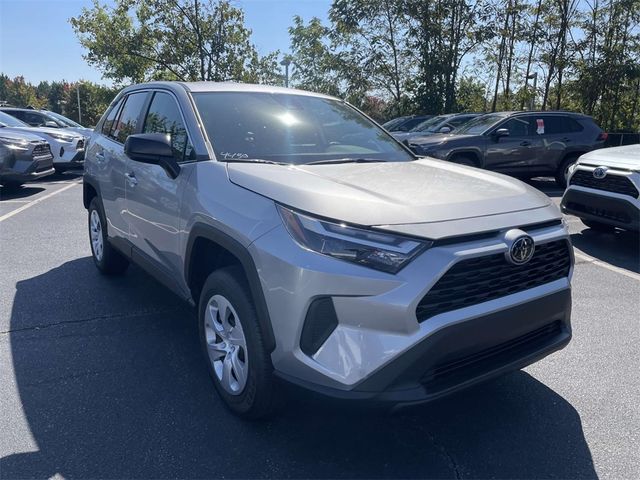 2024 Toyota RAV4 LE