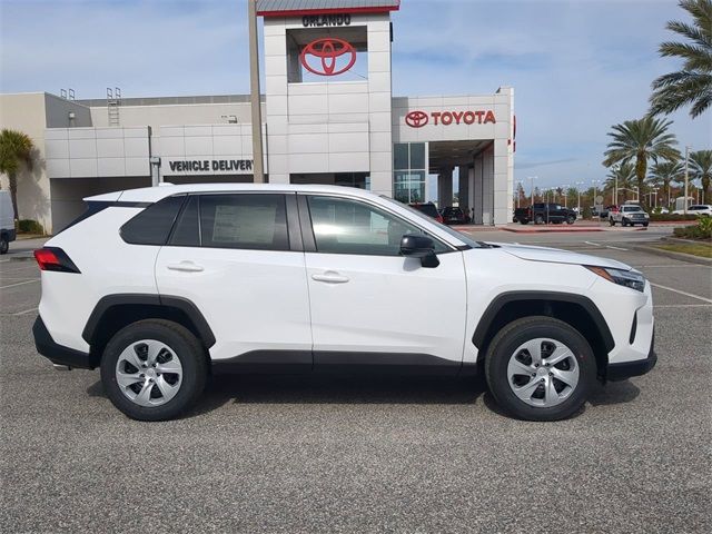 2024 Toyota RAV4 LE