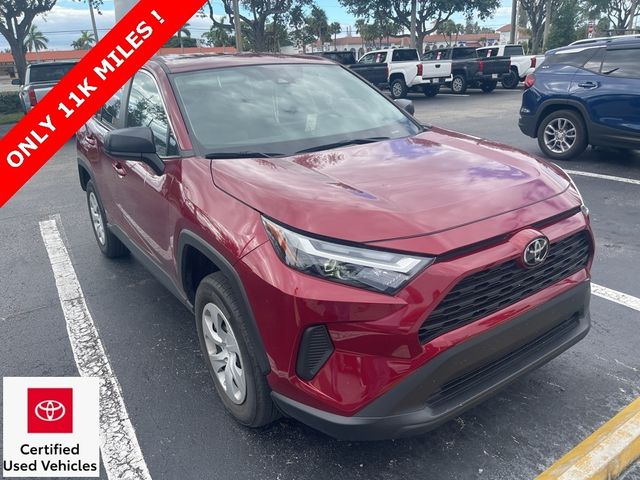 2024 Toyota RAV4 LE