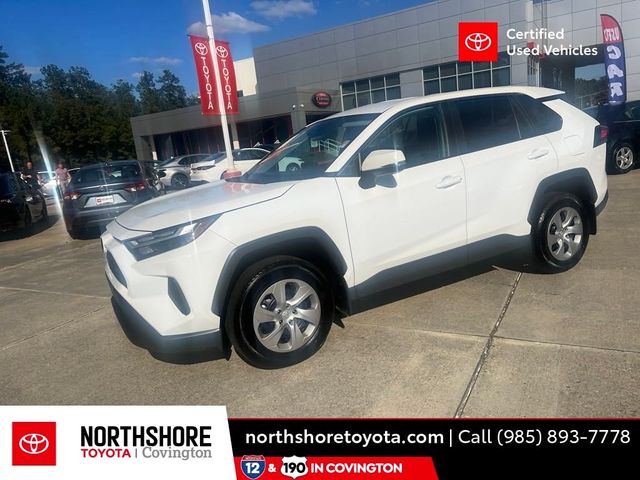 2024 Toyota RAV4 LE